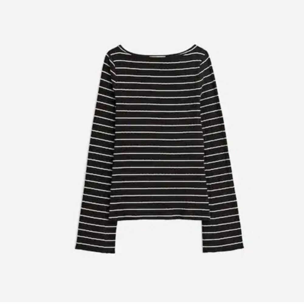 Ribbed Long-Sleeve Boatneck Top in Stripe - Size medium NWOT